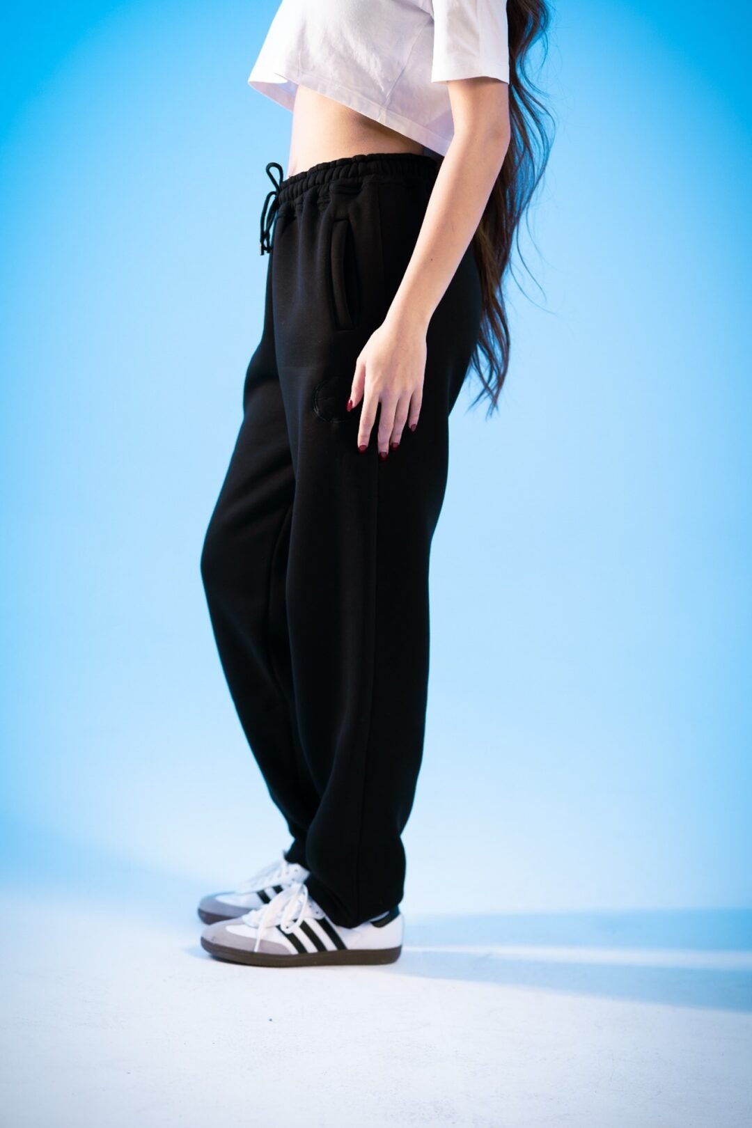 Black midnight sweatpants - Image 3