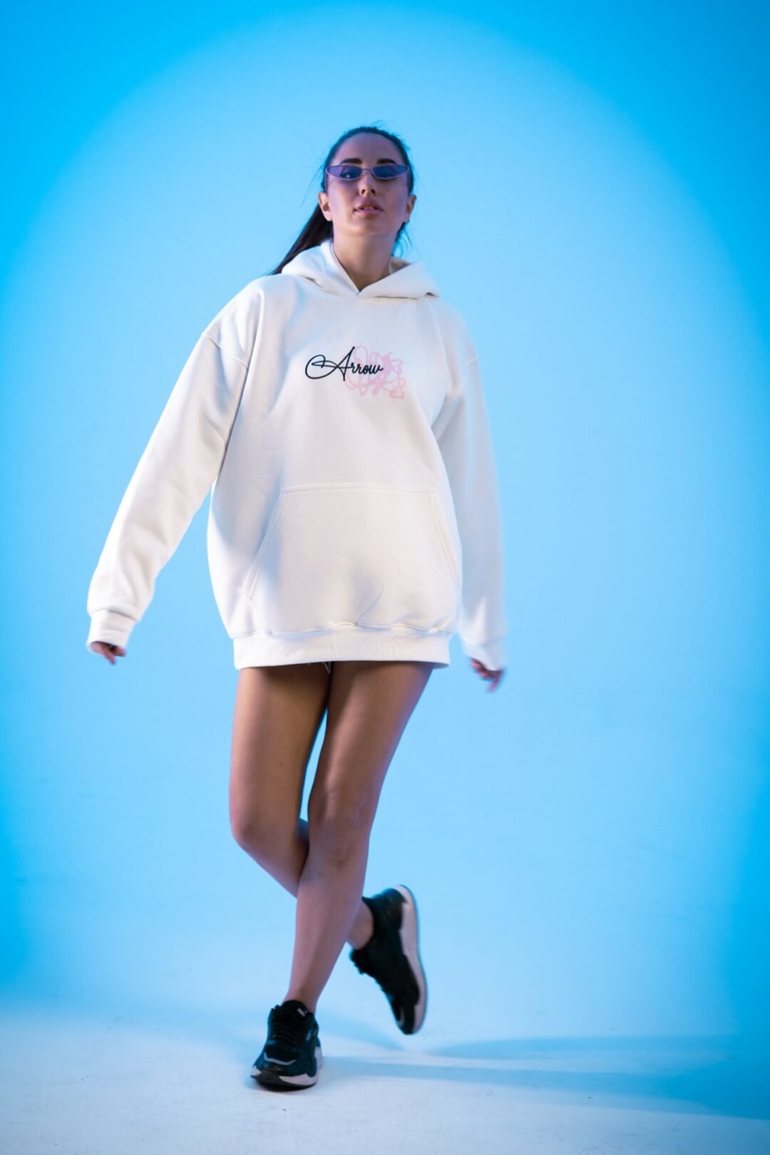 White hoddie - Image 2